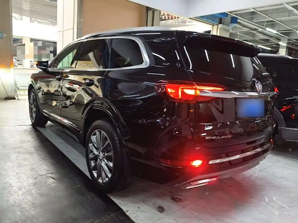 Buick Enclave 2023 2022 652T 2WD Premium 7-Seater