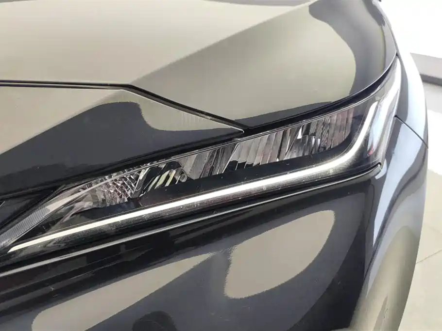 Toyota Venza 2024 2023 2.0L CVT FWD Luxury