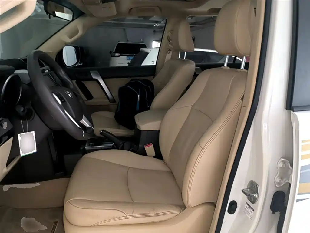Toyota Prado 2015 2.7L Automatic Luxury фото 15