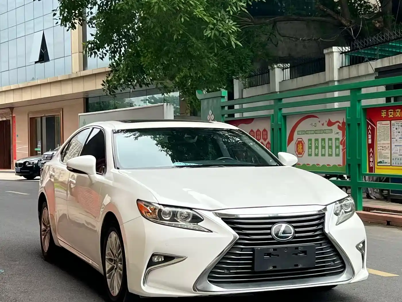 Lexus ES 2015 200 Elite Edition фото 3