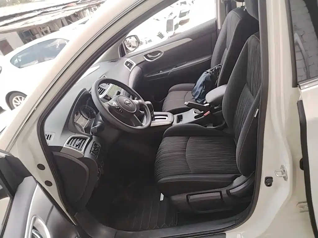 Nissan SYLPHY, миниатюра 16