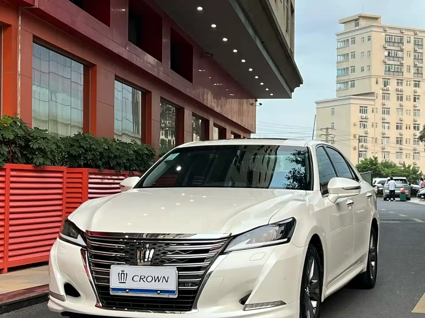 Toyota Crown 2015 2.0T Fashion