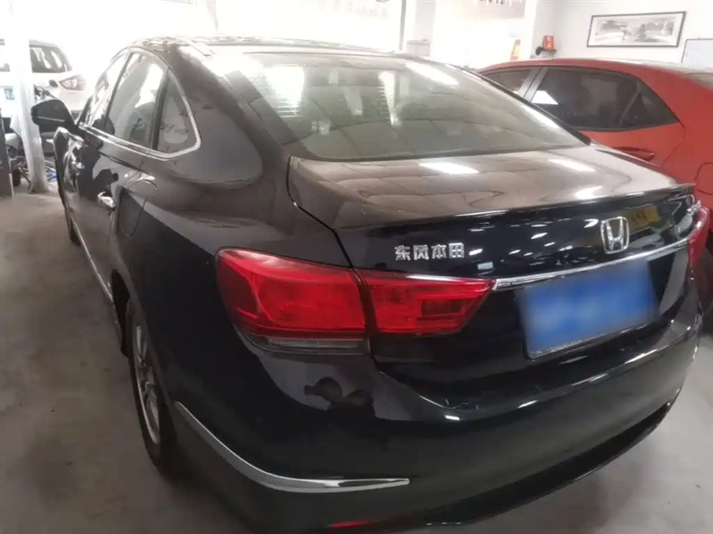 Honda Spirior 2015 2015 2.0L Premium Edition