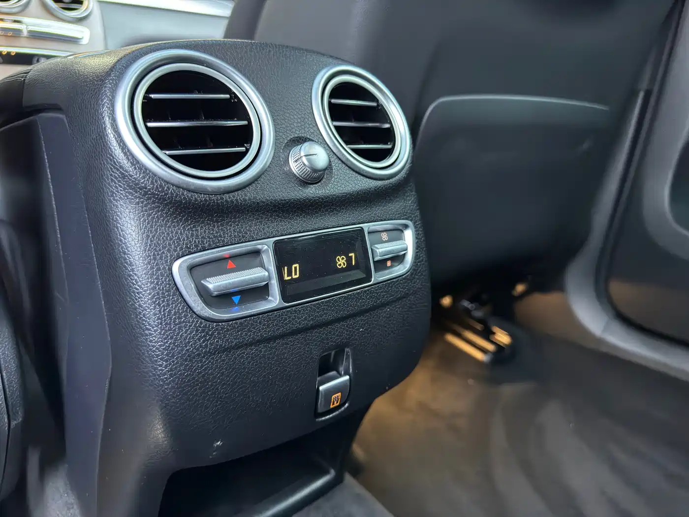 Mercedes-Benz GLC 2021 GLC 300 L 4MATIC Sporty фото 13