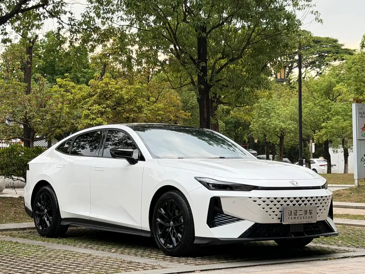 CHANGAN UNI-V