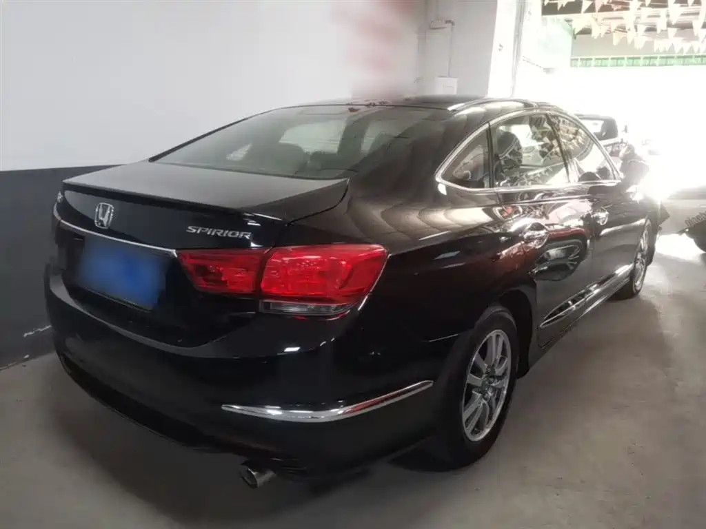 Honda Spirior 2015 2015 2.0L Premium Edition
