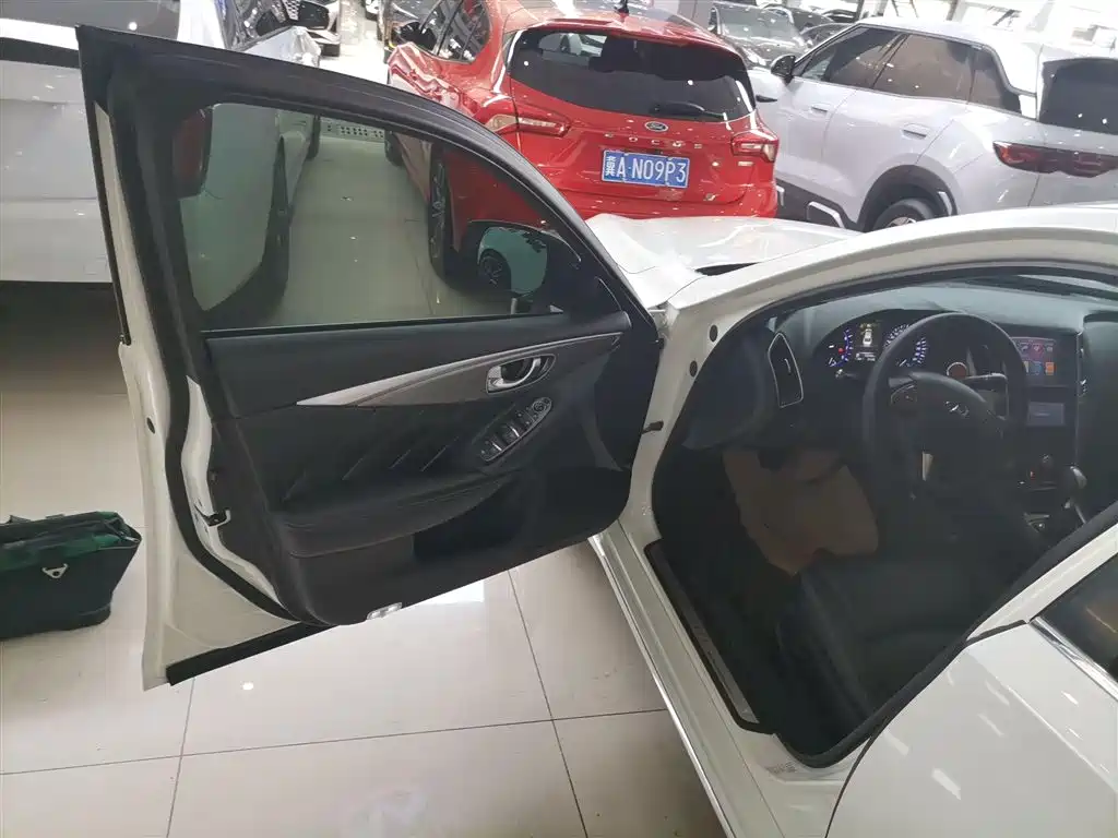 Infiniti Q50L 2015 2015 2.0T Enjoyment Edition