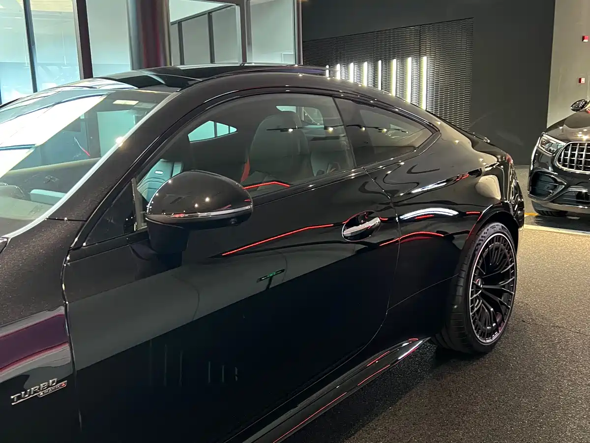Mercedes-Benz Mercedes-AMG CLE 2025 Model Year Facelift AMG CLE 53 4MATIC+ Coupe фото 2
