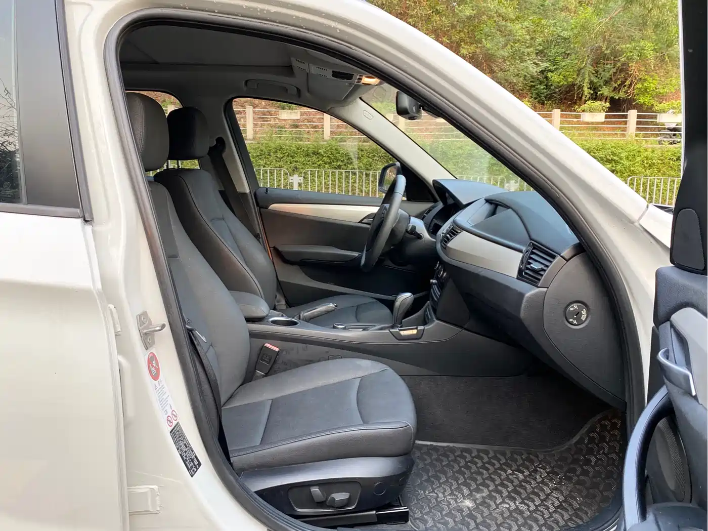 BMW X1 (Import) 2012 sDrive18i Luxury фото 9