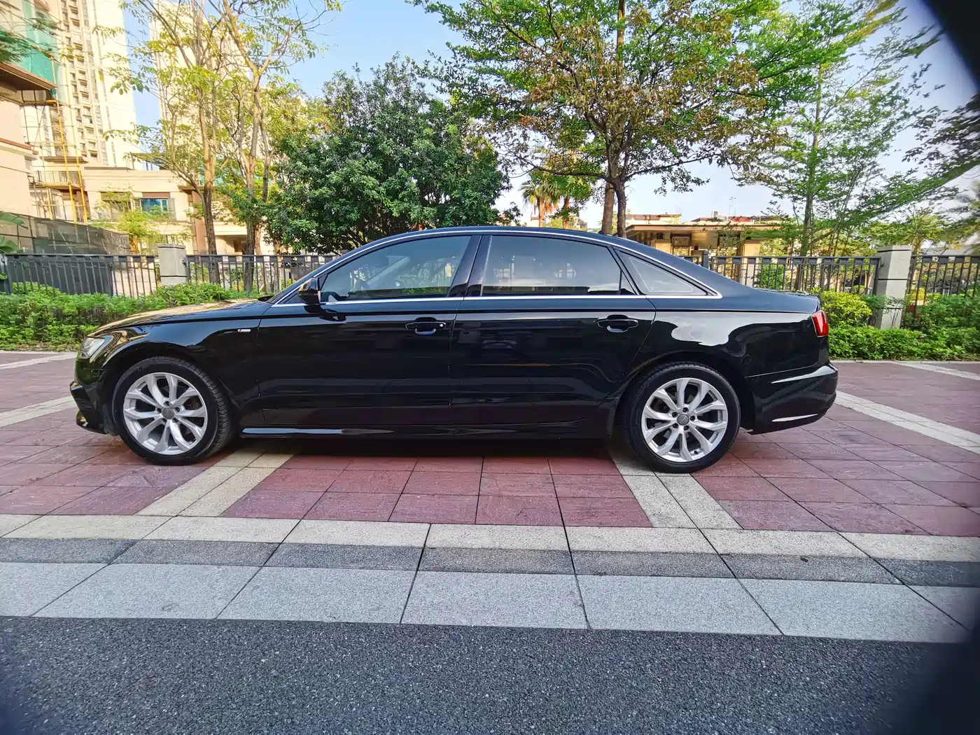 Audi A6L 2018 30th Anniversary 35 TFSI Fashion фото 4