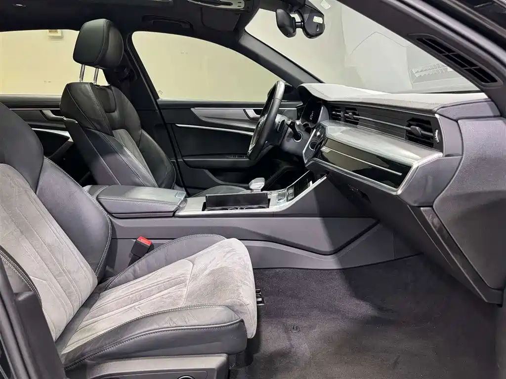Audi A6L 2022 45 TFSI Premium Dynamic фото 19