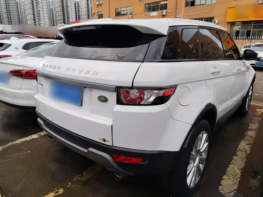 Land Rover Range Rover Evoque 2016 2015 2.0T 5-Door Intelligent Edition