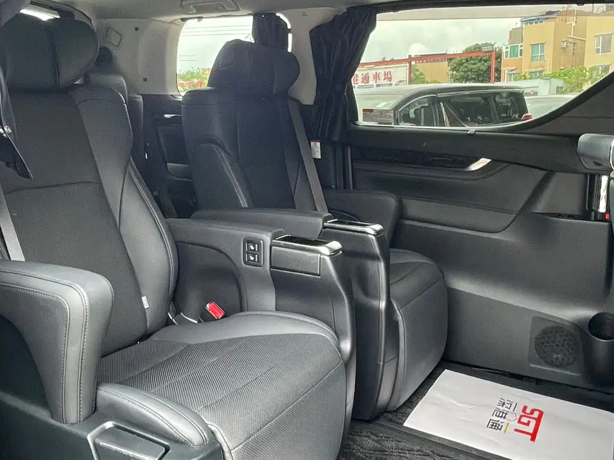 Toyota Alphard 2018 Facelift 3.5L Luxury Edition фото 9