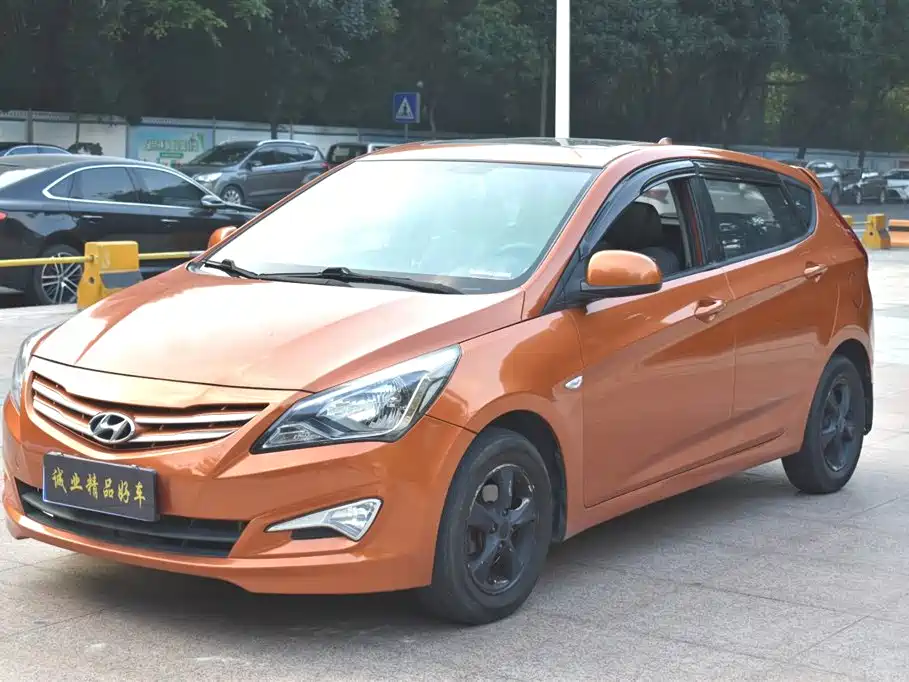 Hyundai Reina 2014 Model 1.4L Automatic GLX