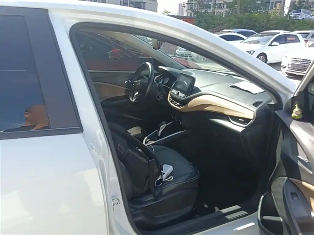 Chevrolet Cavalier 2020 Redline 325T Auto Shining Edition China VI фото 25
