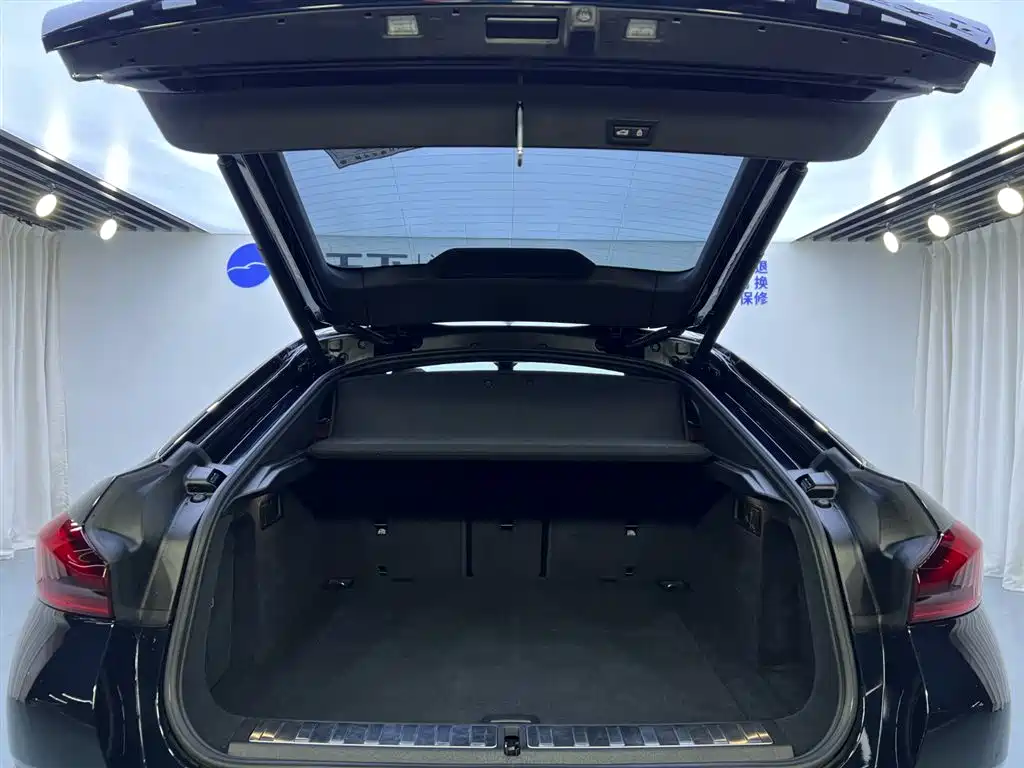 BMW X6 2021 xDrive40i M Sport Package фото 25