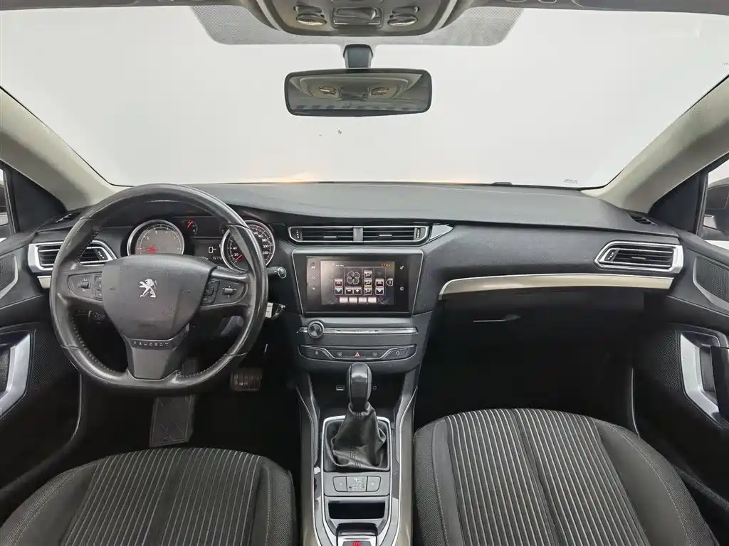 Peugeot 408 2014 1.8L Automatic Luxury Edition фото 5