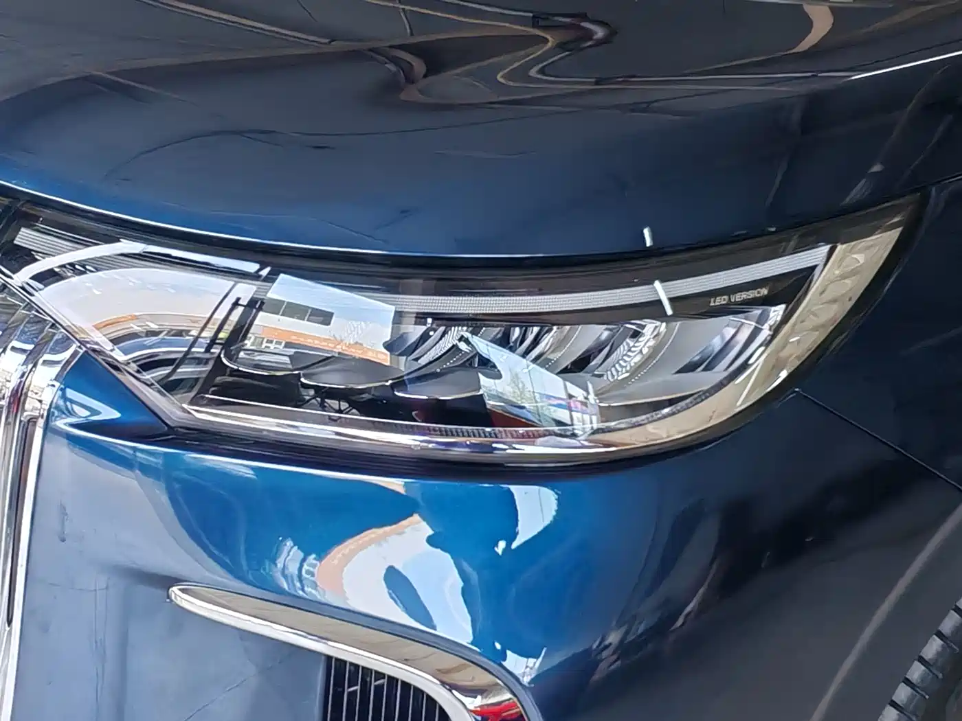 Voyah Auto Voyah Dreamer 2025 PHEV AWD Flagship Kunpeng Edition фото 11