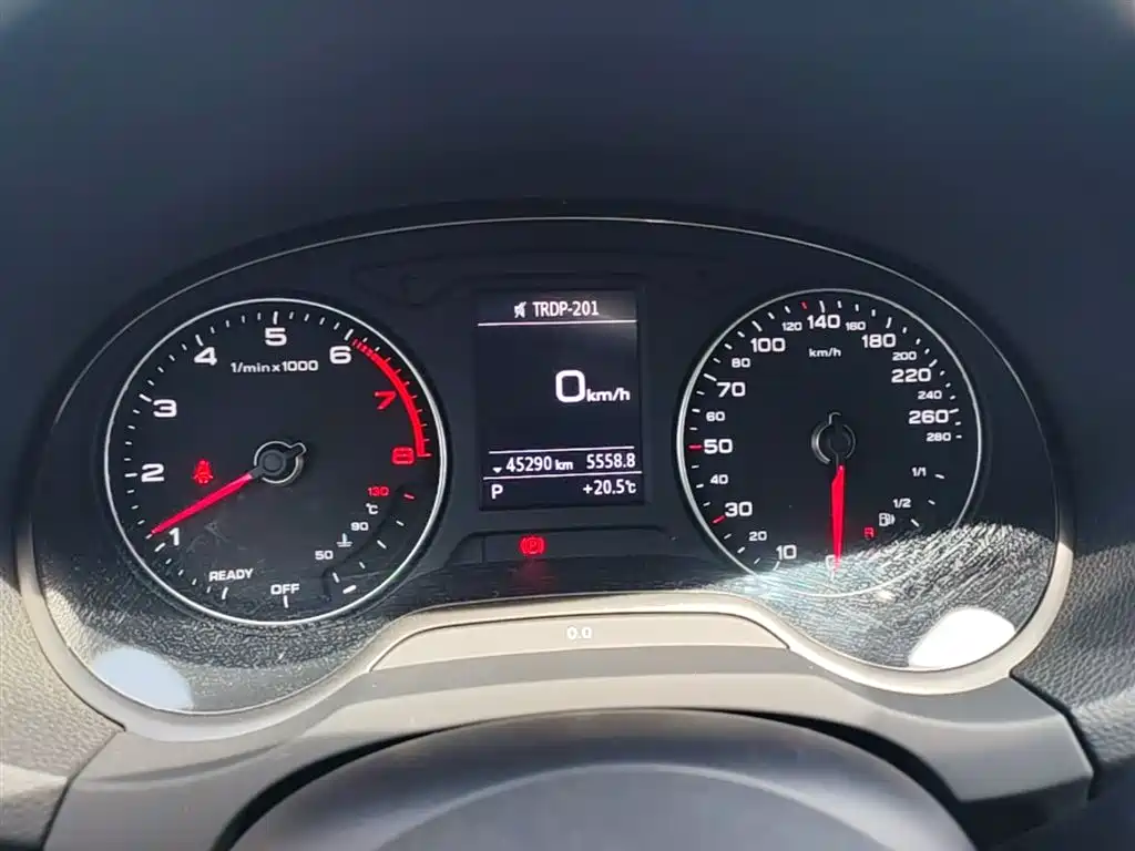 Audi A3 2018 30th Anniversary Sportback 35 TFSI Style фото 8