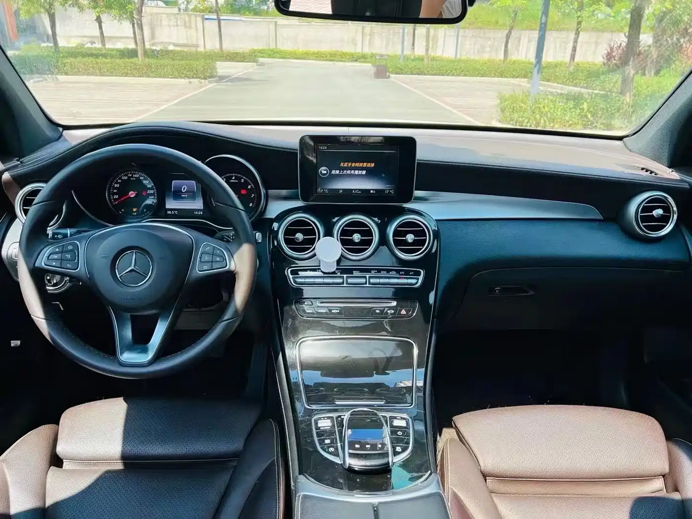 Mercedes-Benz GLC 2017 GLC 260 4MATIC Luxury фото 8