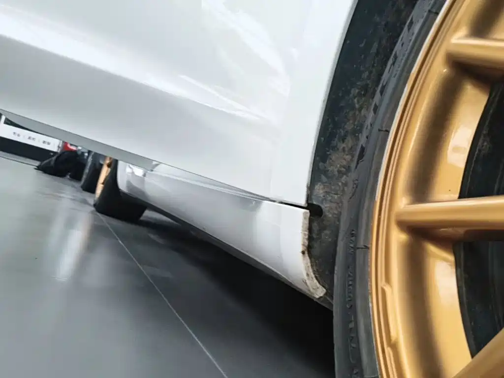 Фото 21 - Tesla Model 3