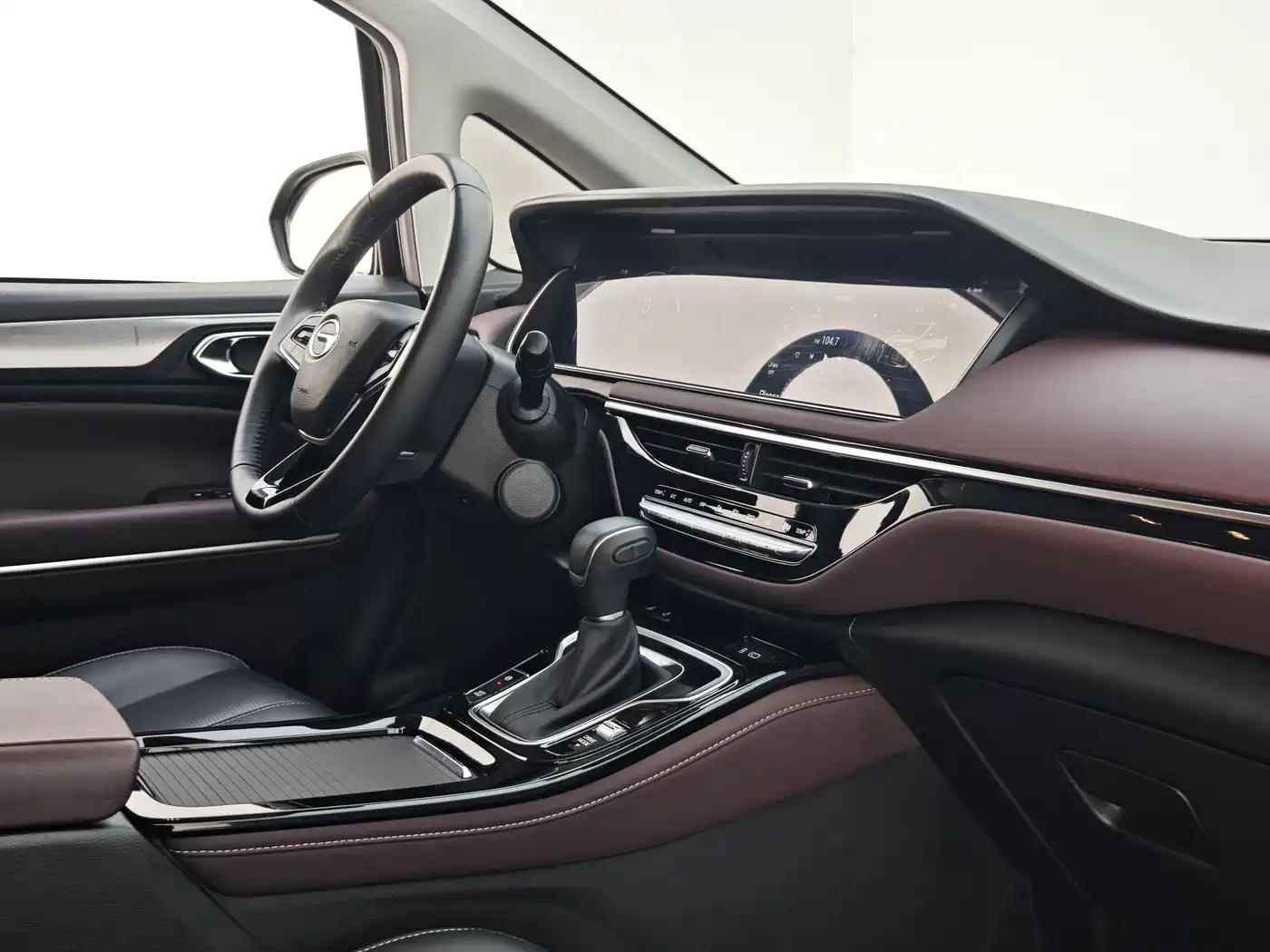 GAC Trumpchi Trumpchi M6 2023 PRO 270T DCT Luxury Edition фото 12