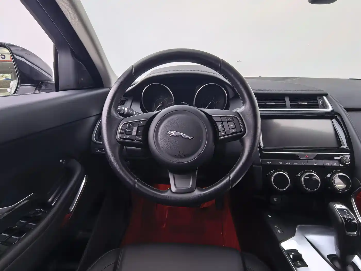 JAGUAR E-PACE