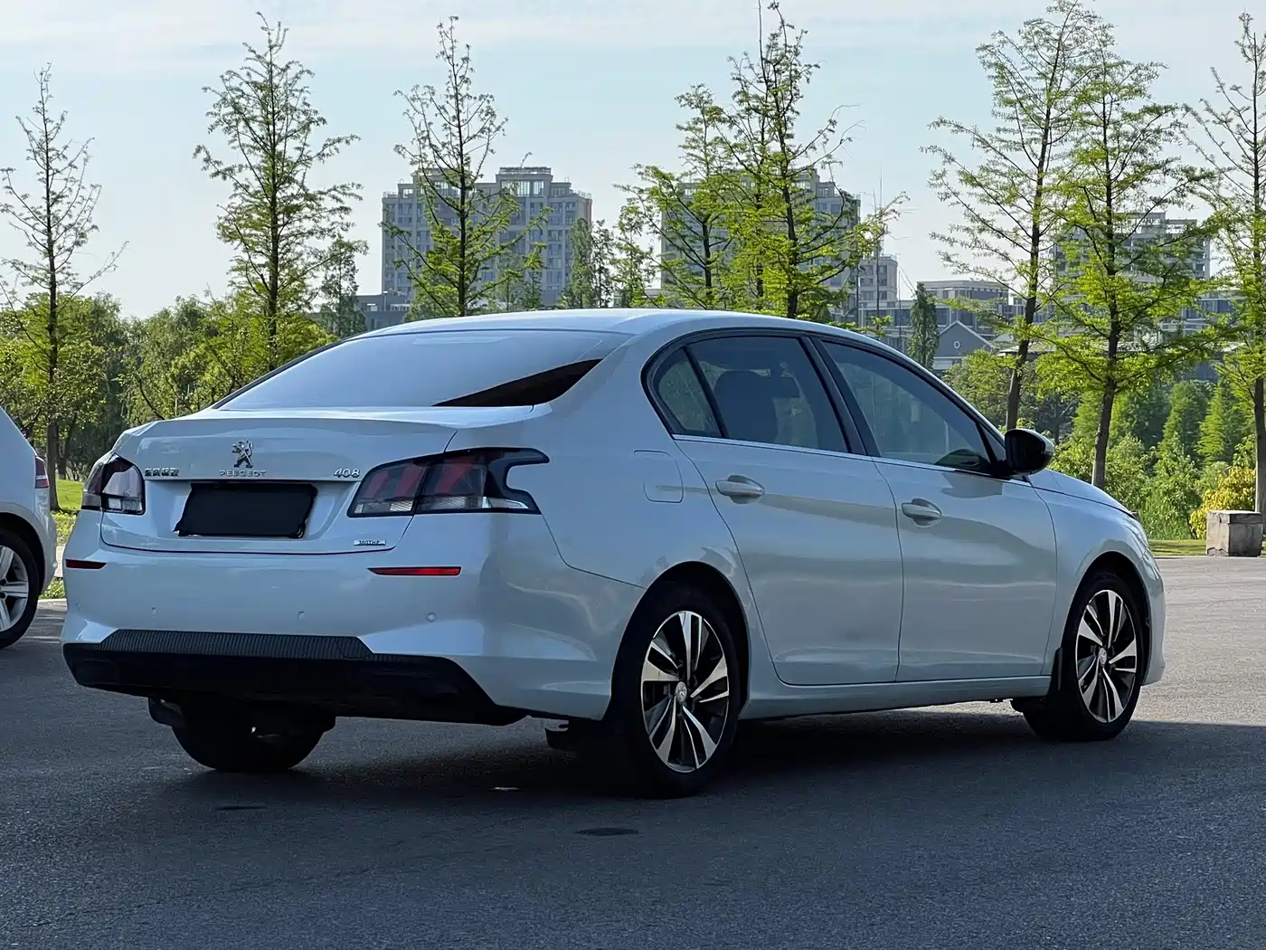 Peugeot 408 2019 360THP Auto Luxury Edition China VI фото 19