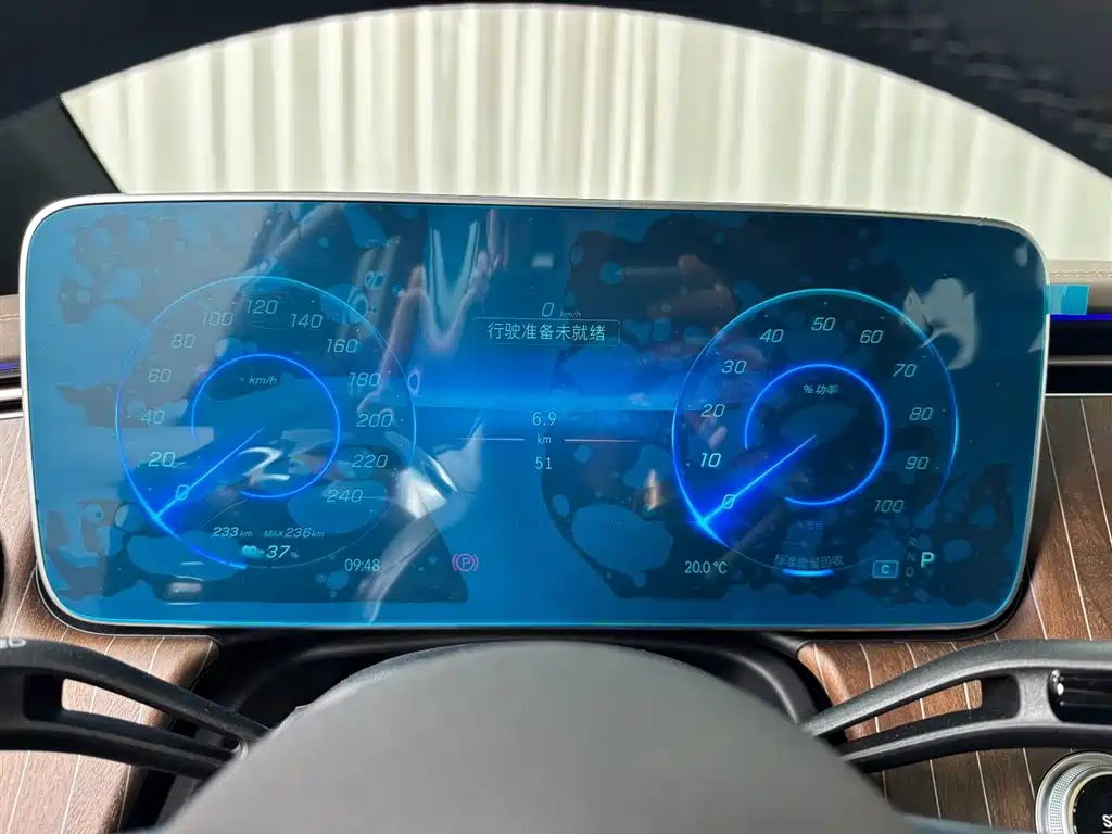 MERCEDES-BENZ EQE SUV