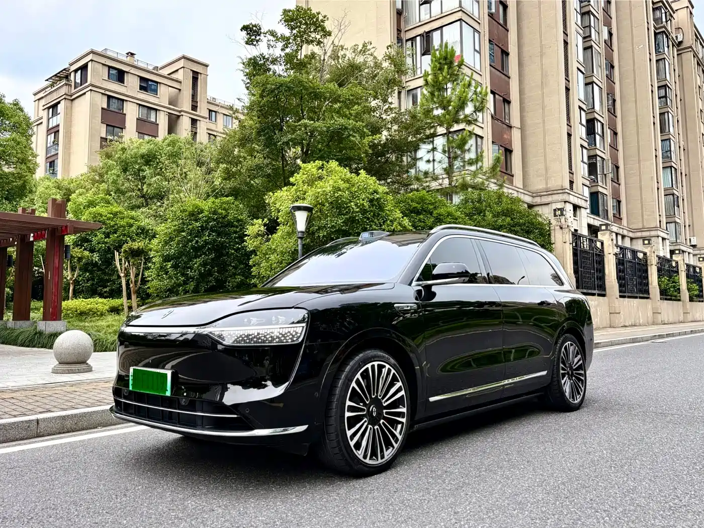 AITO Wenjie AITO M9 2024 Extended Range Ultra 42kWh 6-Seater
