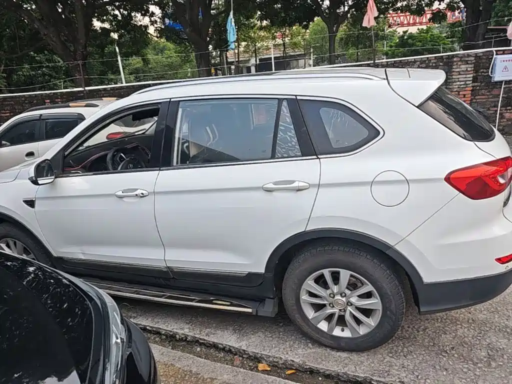 BAIC Huansu S6 2016 2017 1.5T CVT Delight