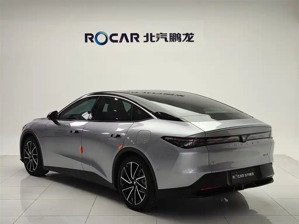 ARCFOX EXTREME FOX POLAR FOX ALPHA S5