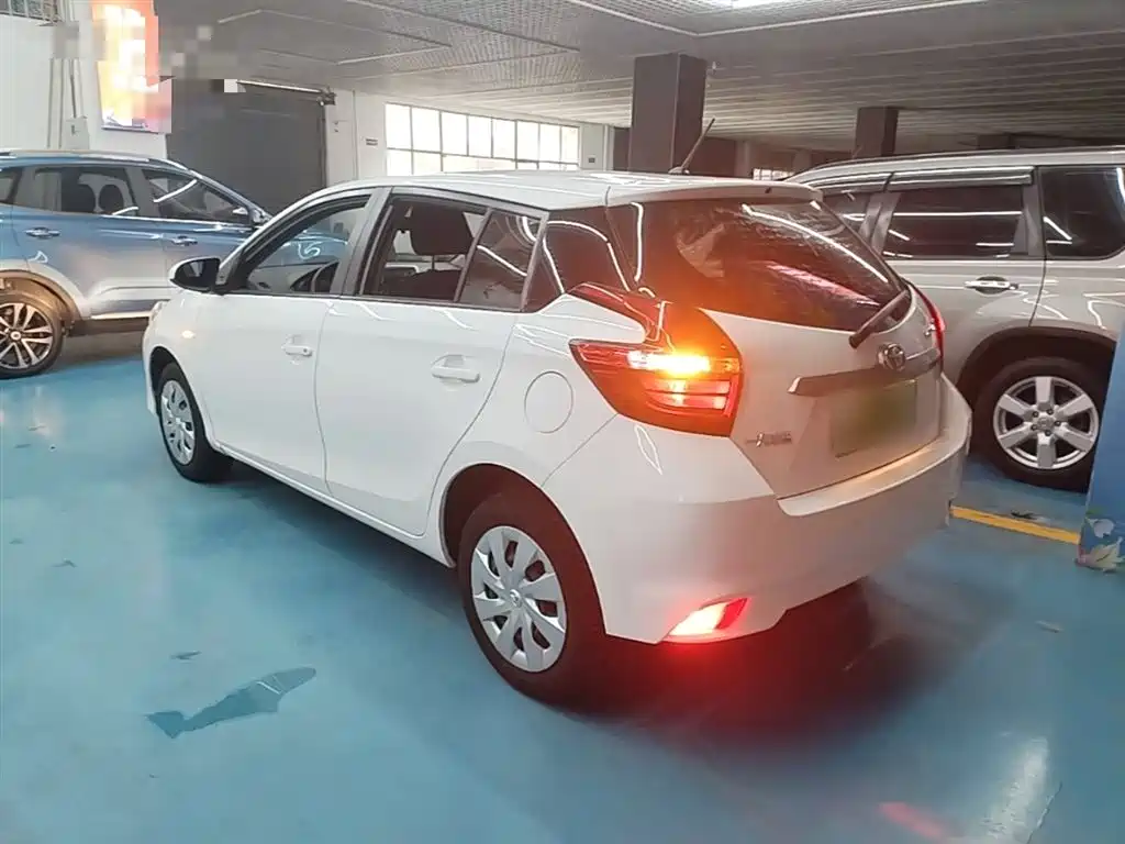 Toyota Vios FS 2017 1.5L CVT Fengchi Edition фото 5