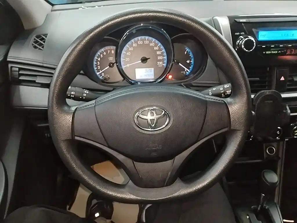 Toyota Vios FS 2017 1.5L CVT Fengchi Edition фото 11