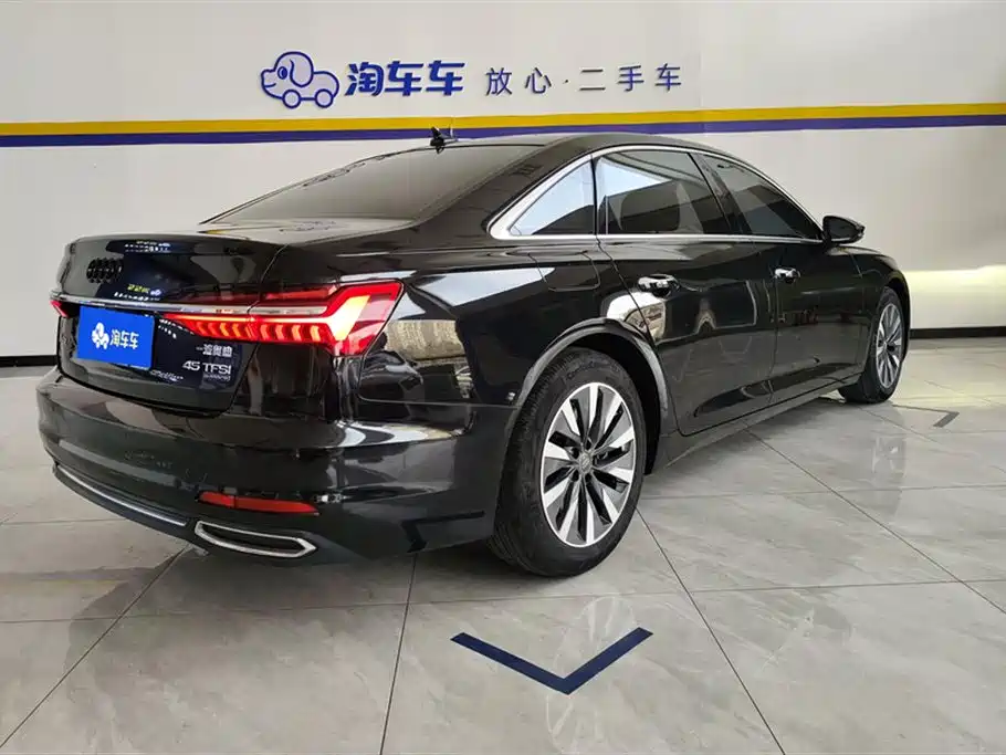 Audi A6L 2021 45 TFSI Exclusive Elegance фото 3