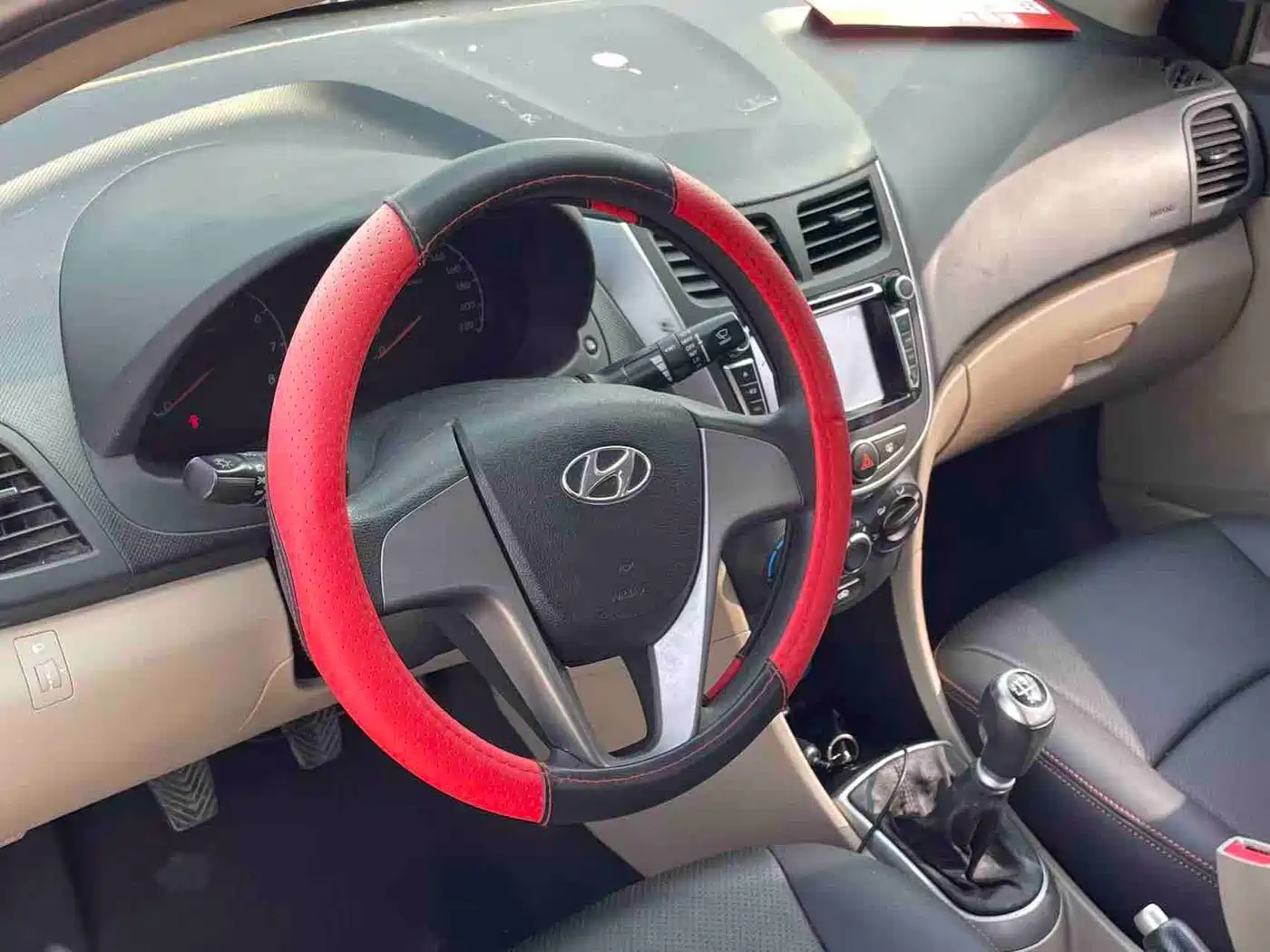 Hyundai Verna 2014 1.4L Manual Fashion GS фото 4