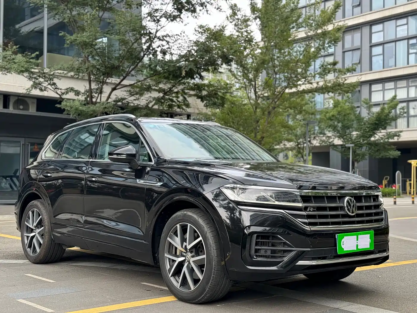 VOLKSWAGEN TOUAREG