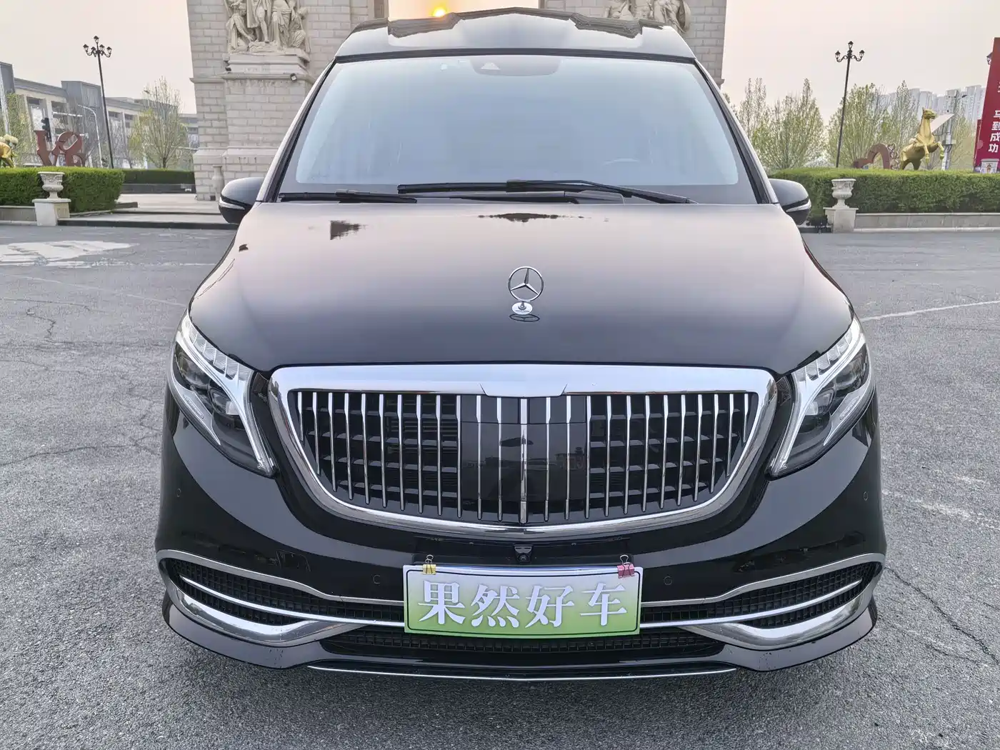 MERCEDES-BENZ V CLASS