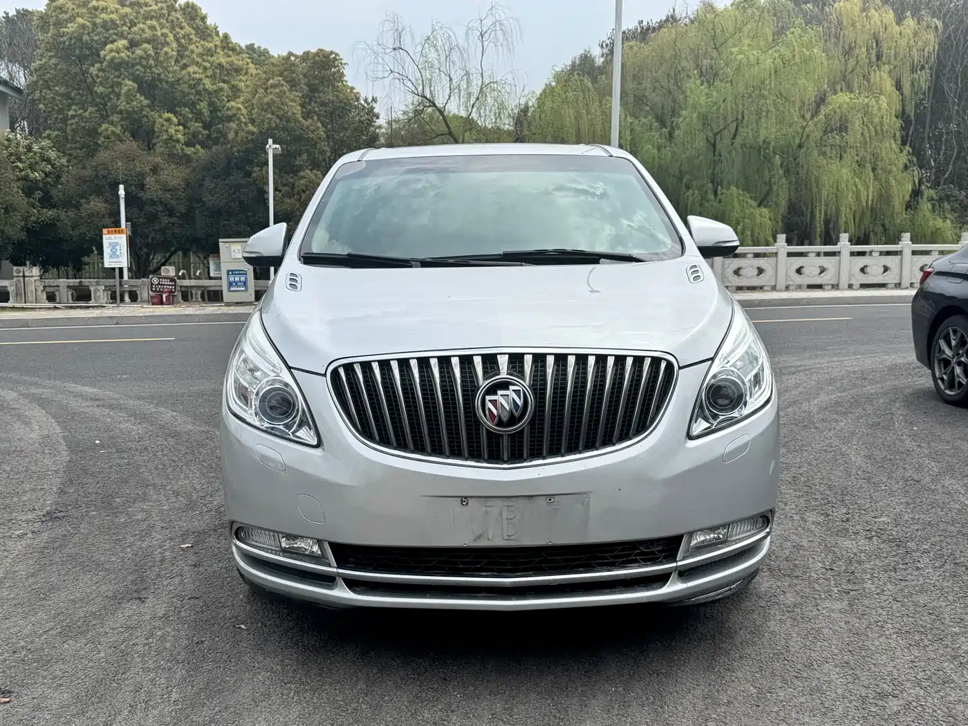 Buick GL8 2014 3.0L GT Luxury Business Elegance фото 2