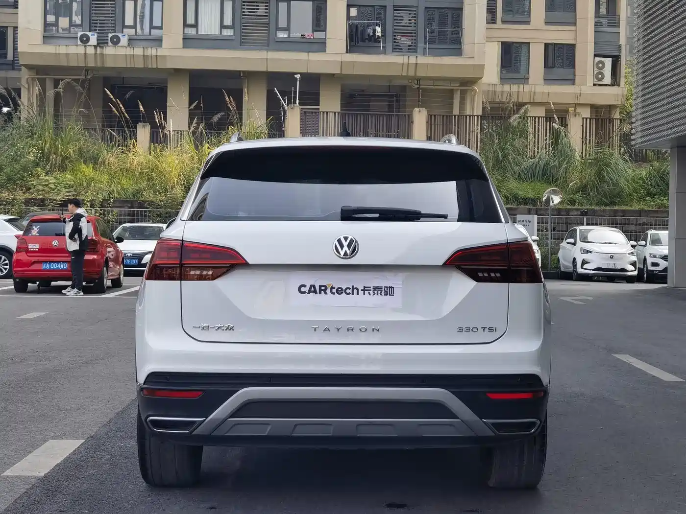 Volkswagen Tayron 2022 330TSI 2WD Luxury Smart Connect Plus фото 6
