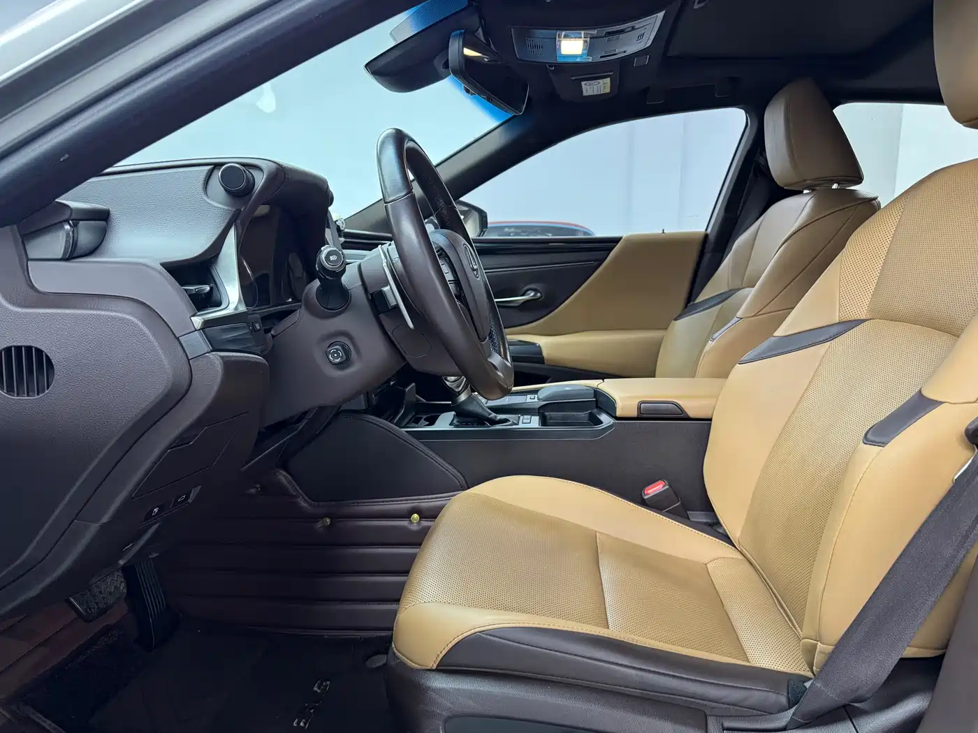 Lexus ES 2018 200 Excellence Edition China V фото 4