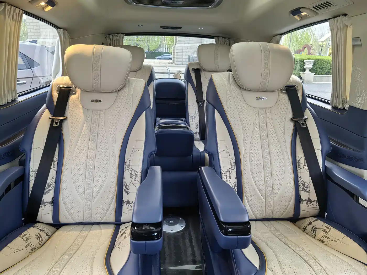 MERCEDES-BENZ V CLASS