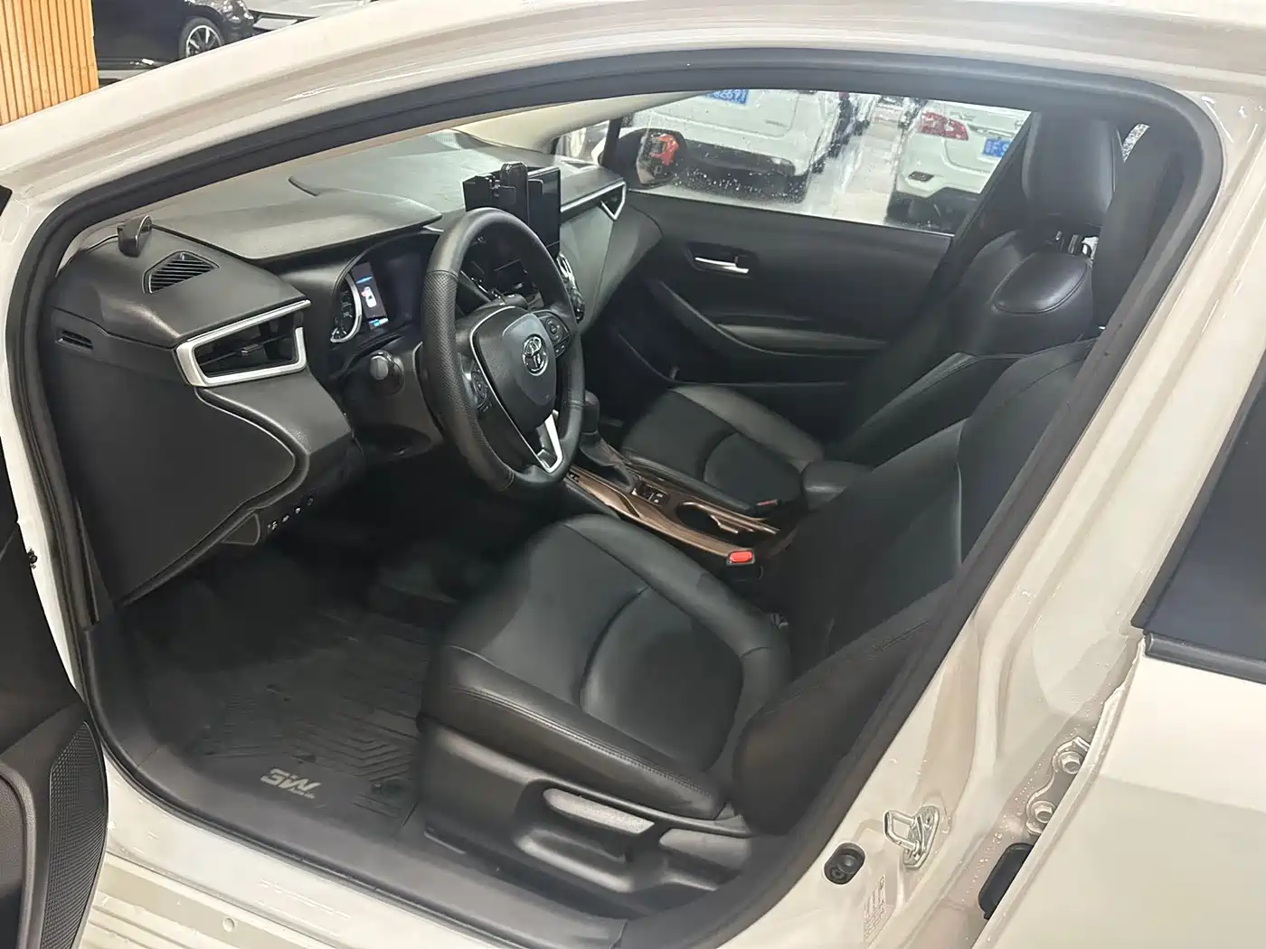 Toyota Corolla 2023 1.2T Pioneer Edition фото 4