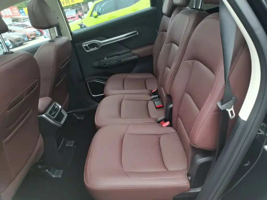 Geely Okavango 2022 2022 1.8TD DCT Luxury 7-Seater