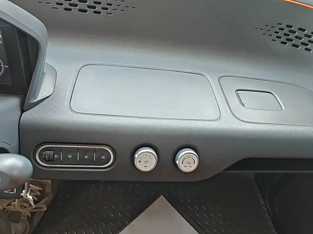 Baojun E100 2020 2020 305KM Intelligent Edition