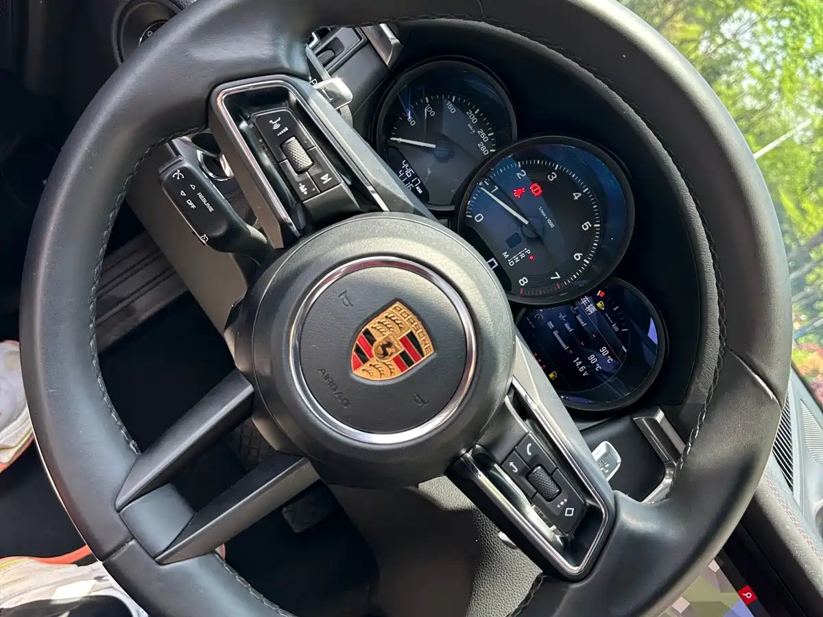 Porsche Macan 2022 Macan 2.0T фото 8