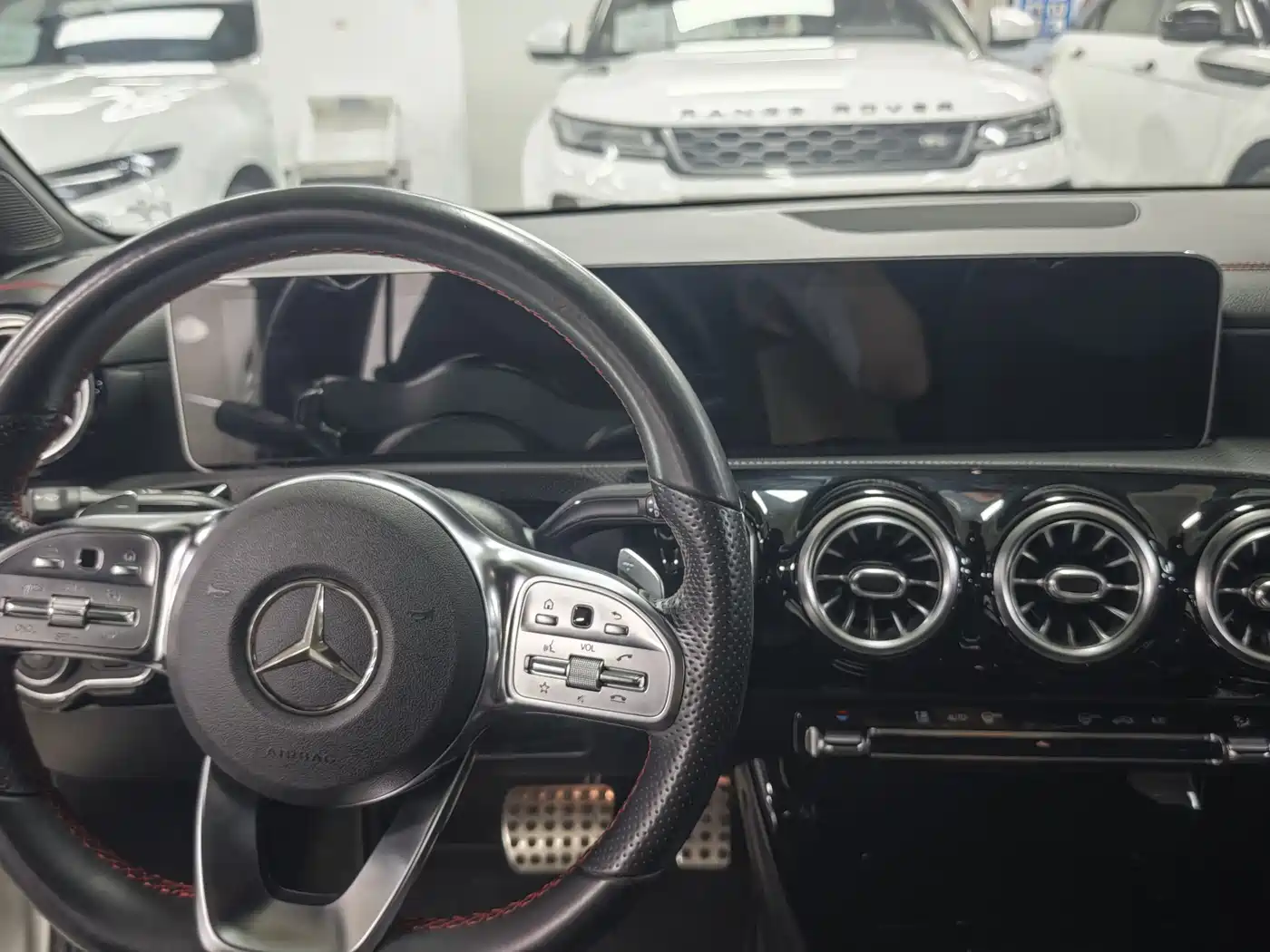Mercedes-Benz CLA (Import) 2020 CLA 200 фото 9