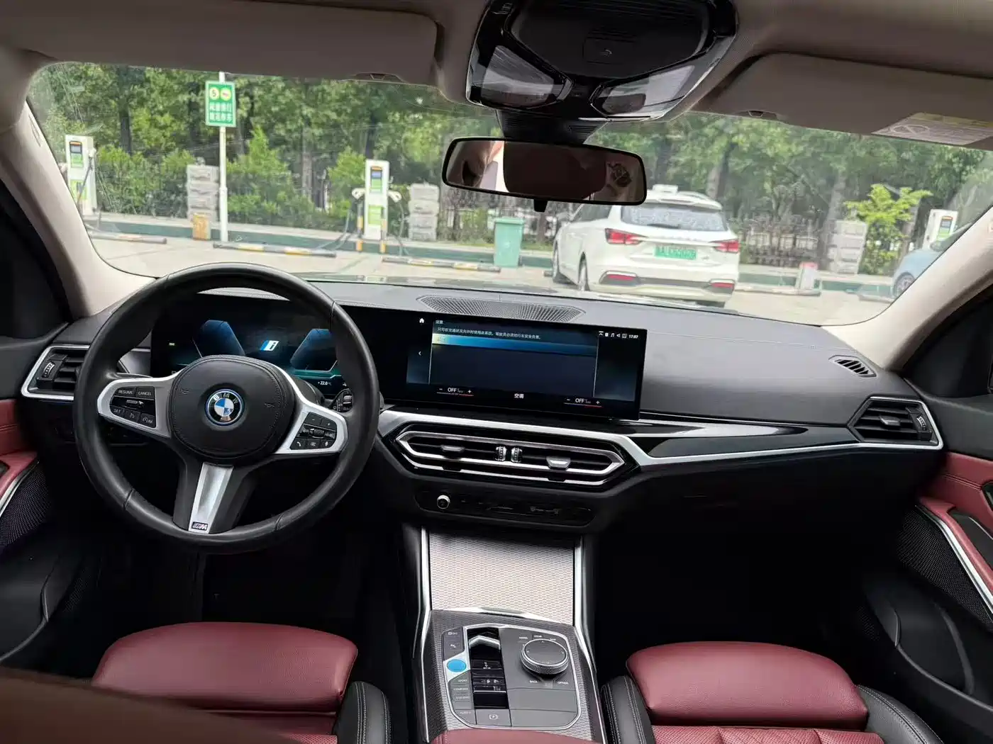 BMW i3 2022 eDrive 35 L фото 6