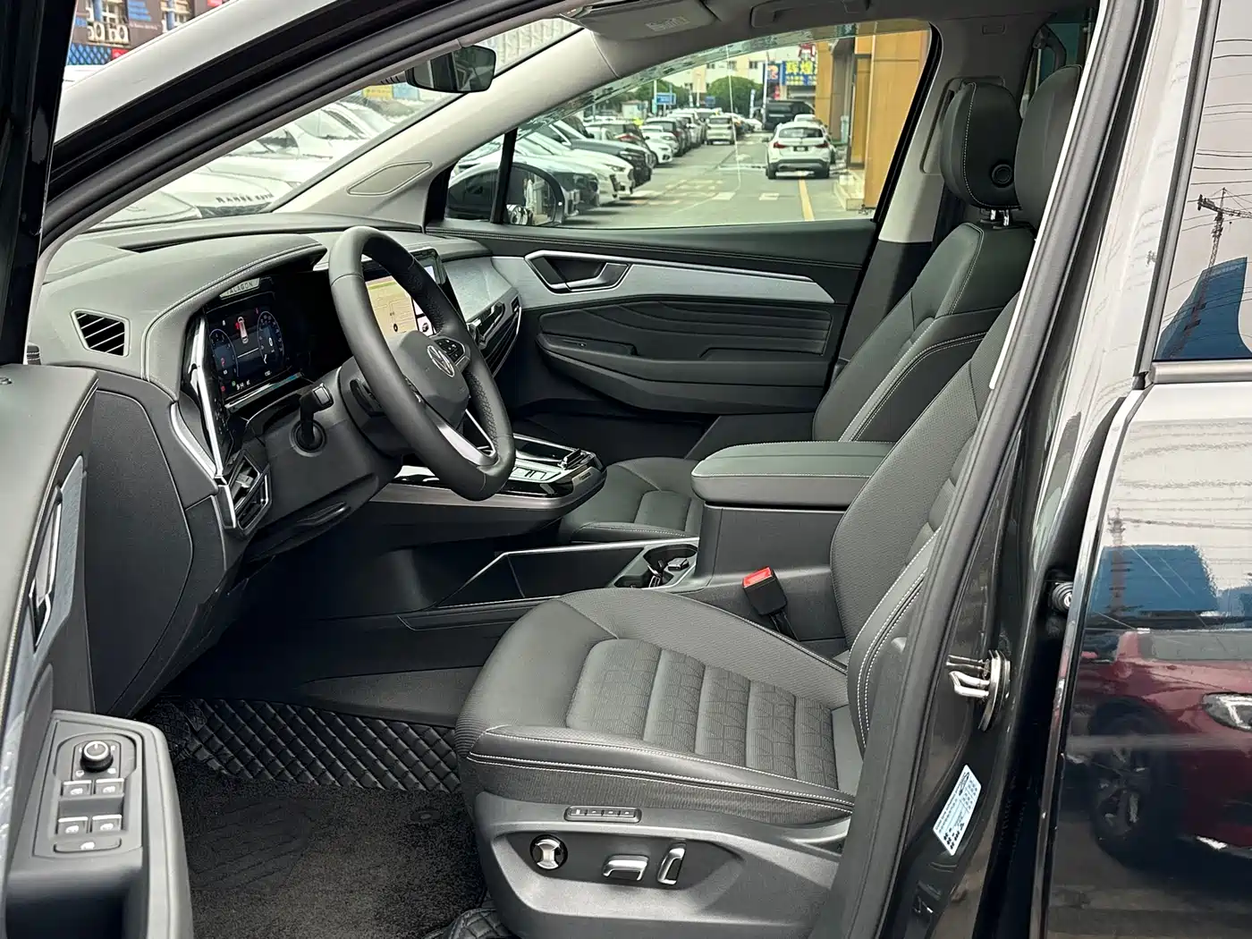Volkswagen Talagon 2024 380TSI 4WD Premium Comfort Pro Edition 6-Seater фото 10