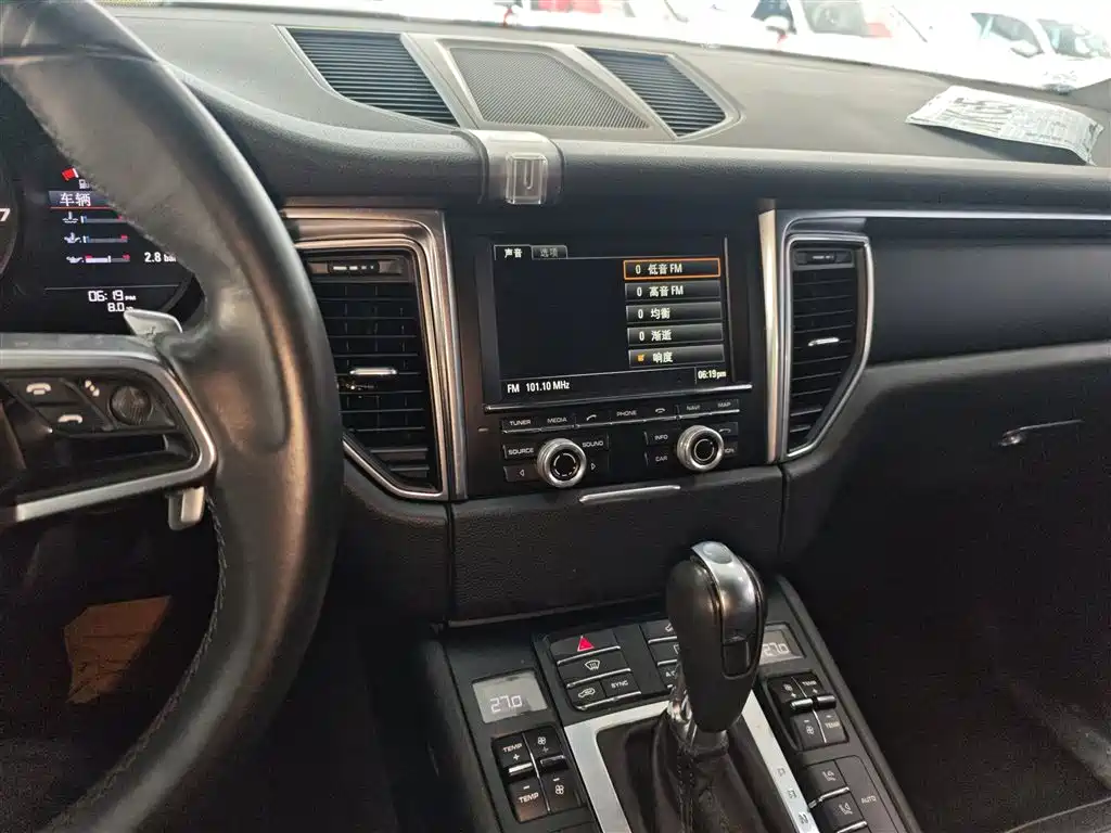 Porsche Macan 2014 Macan 2.0T фото 13